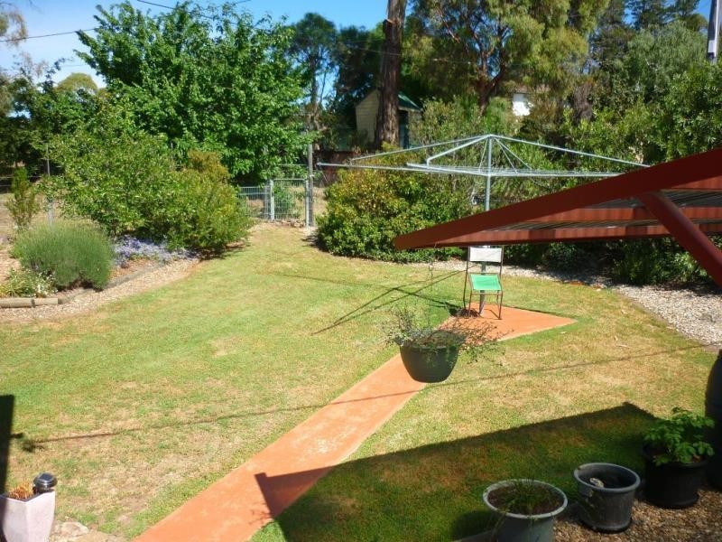 6 Balli Place, Cooma NSW 2630