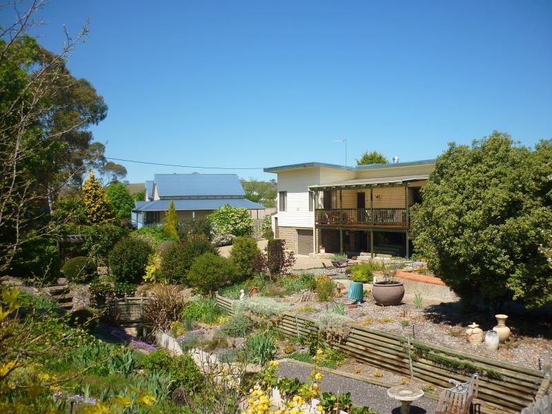 34 Bent Street, Cooma NSW 2630