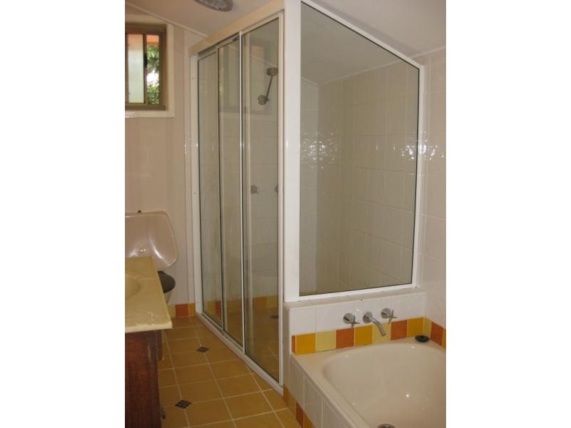 10 Taylors Lake Road, Broken Head NSW 2481