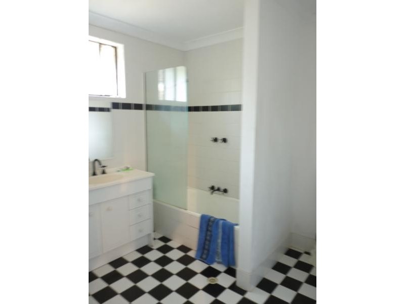 17 Hayter, Suffolk Park NSW 2481