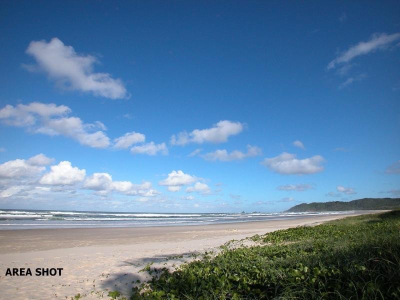 5 Beachside Drive, Suffolk Park NSW 2481