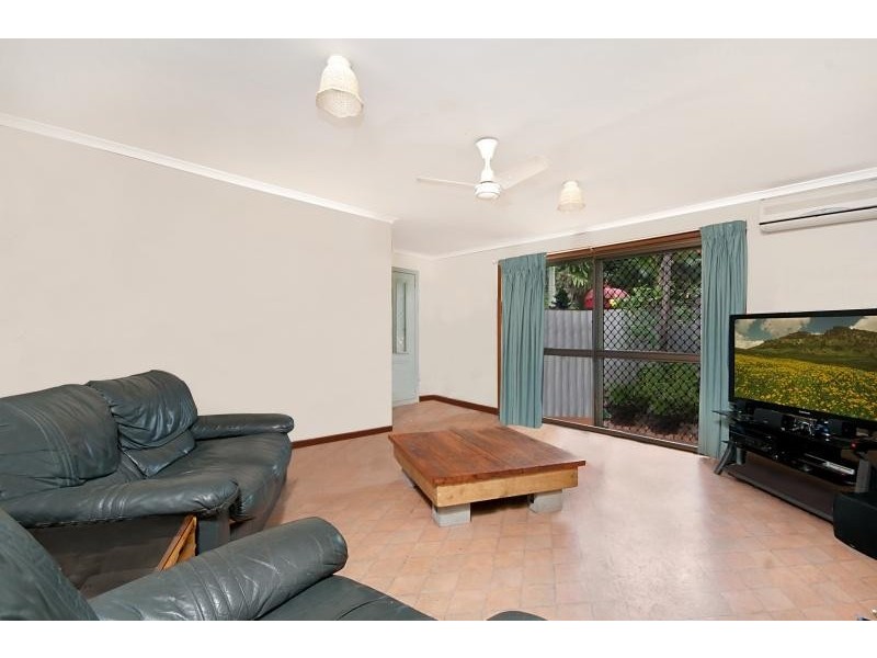 14 Armstrong, Suffolk Park NSW 2481