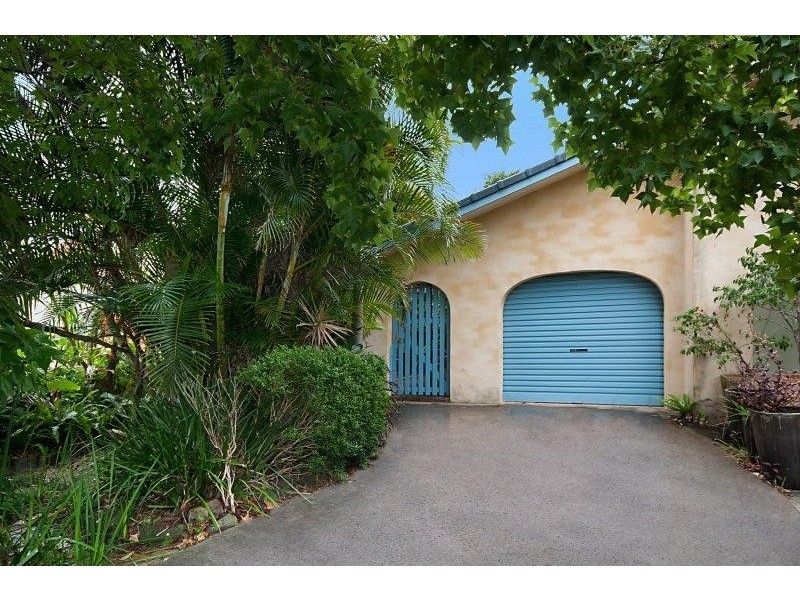 14 Armstrong, Suffolk Park NSW 2481