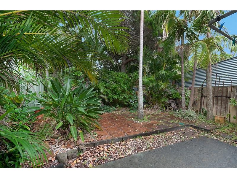 14 Armstrong, Suffolk Park NSW 2481