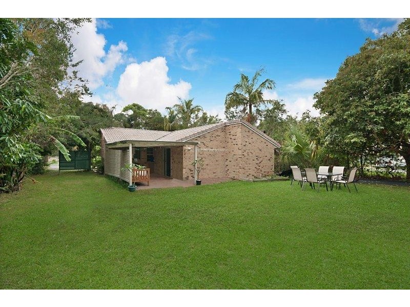 10 Hazelwood Close, Suffolk Park NSW 2481