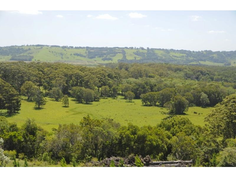 10 Owenia Way, Broken Head NSW 2481