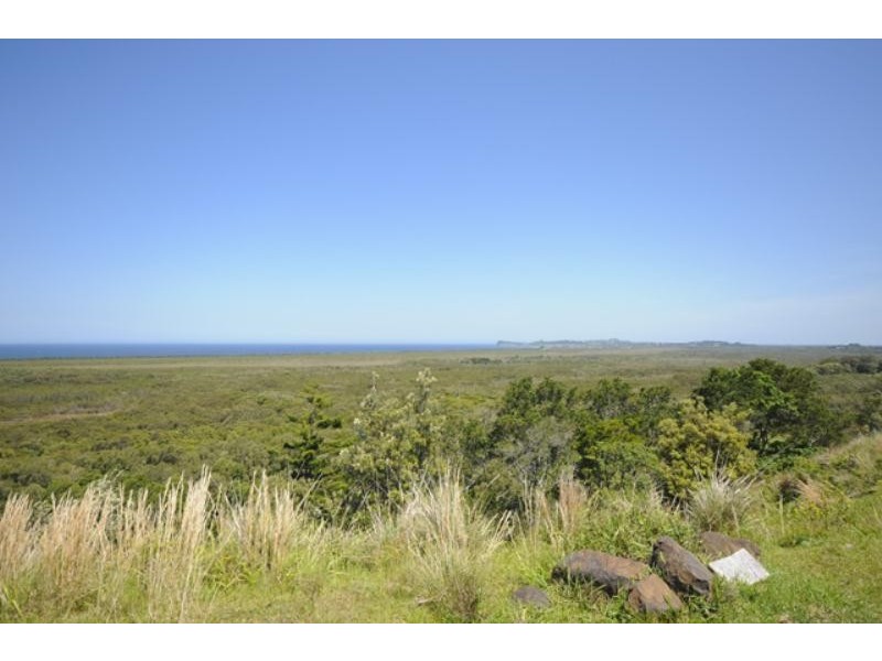 10 Owenia Way, Broken Head NSW 2481