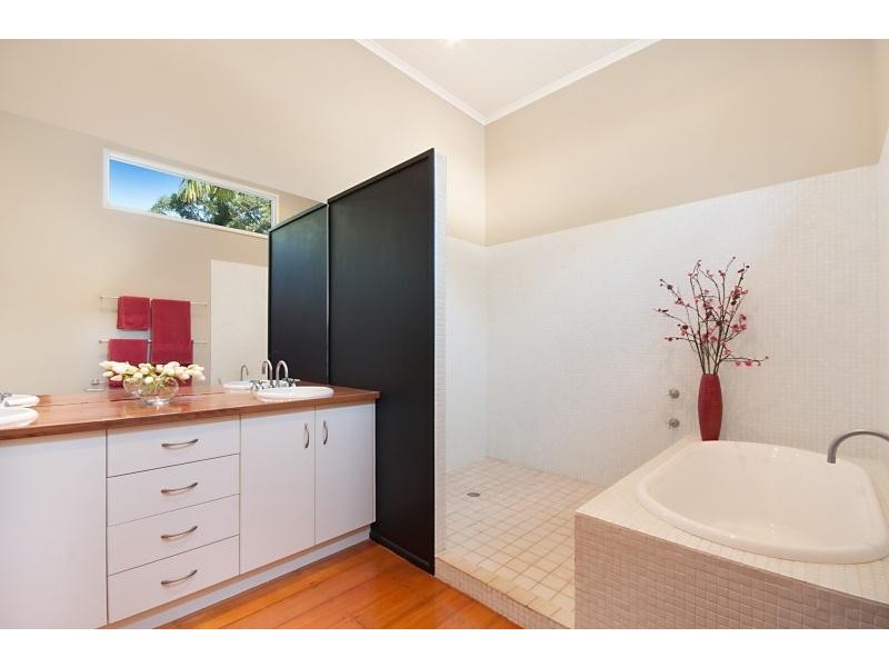 3 Palm Lily Crescent, Bangalow NSW 2479