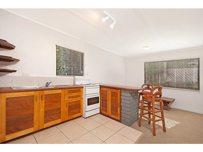 8 Armstrong Street, Suffolk Park NSW 2481