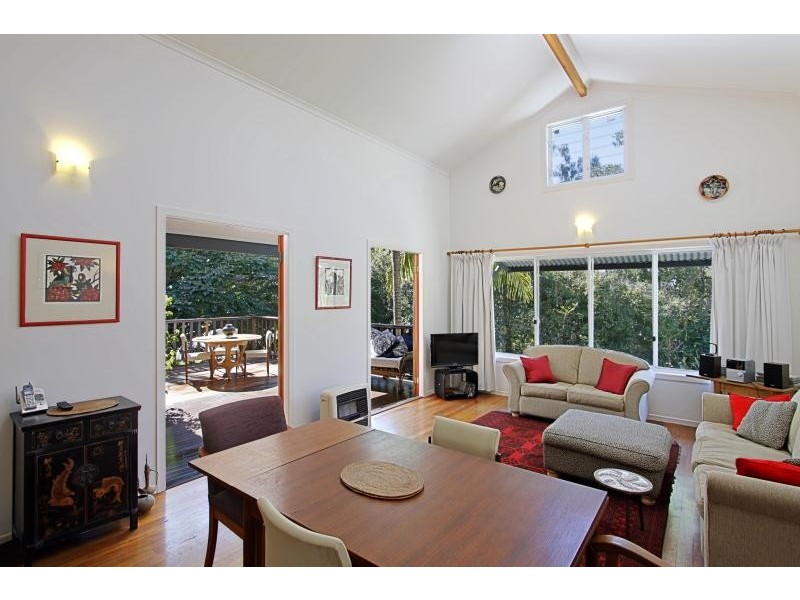 17 Tamarind, Suffolk Park NSW 2481