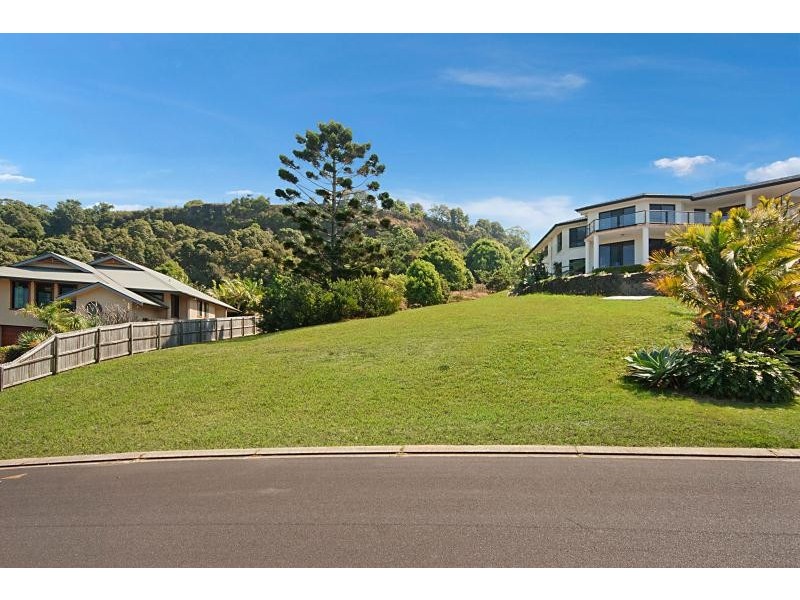 51 Caniaba Crescent, Suffolk Park NSW 2481