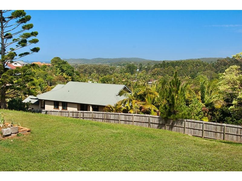 51 Caniaba Crescent, Suffolk Park NSW 2481