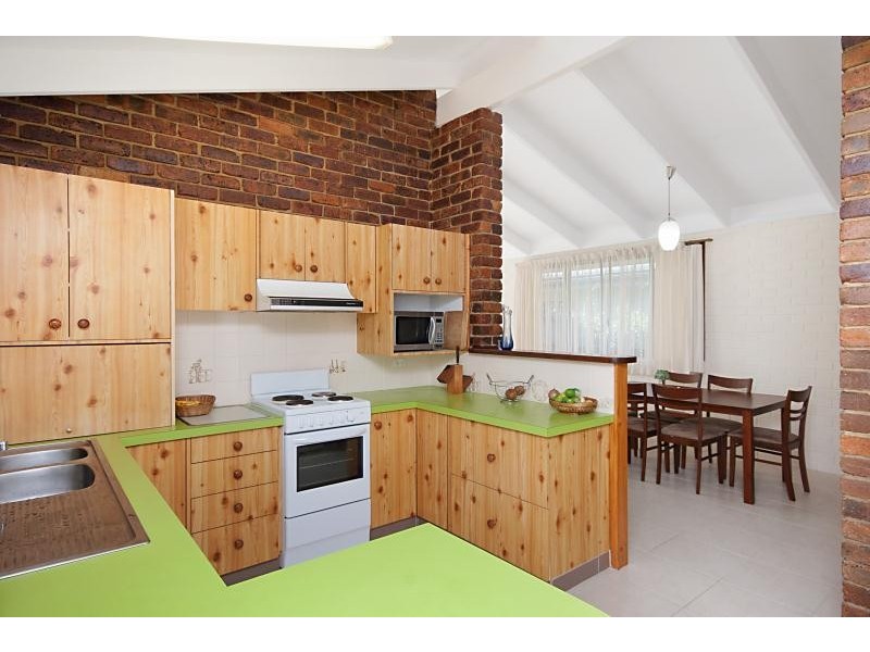 30 Armstrong Street, Suffolk Park NSW 2481
