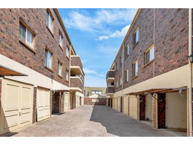 25/1-3 Sandown Road, Ascot Vale VIC 3032