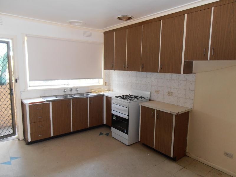 Rear 7 Woodland St, Strathmore VIC 3041