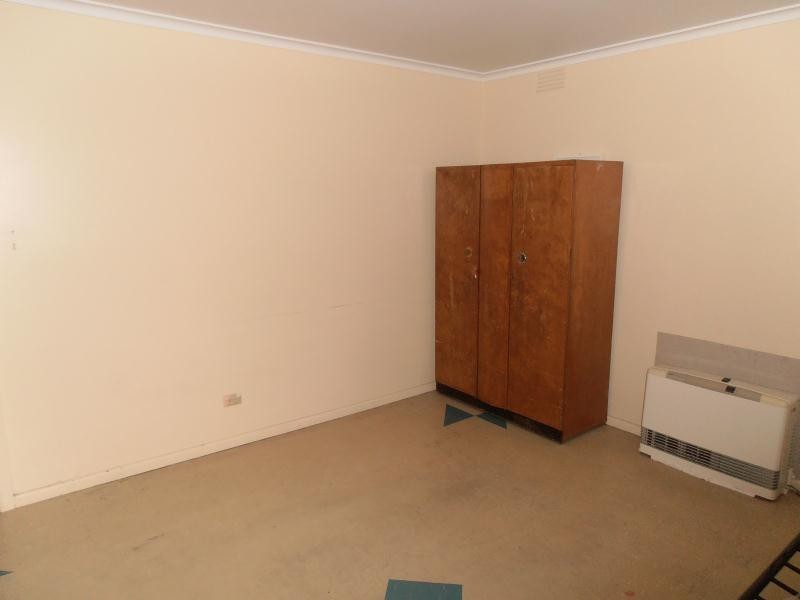Rear 7 Woodland St, Strathmore VIC 3041