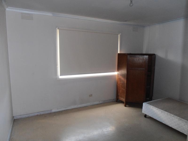 Rear 7 Woodland St, Strathmore VIC 3041