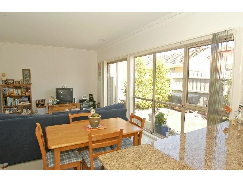 3/6 Keam St, Essendon VIC 3040