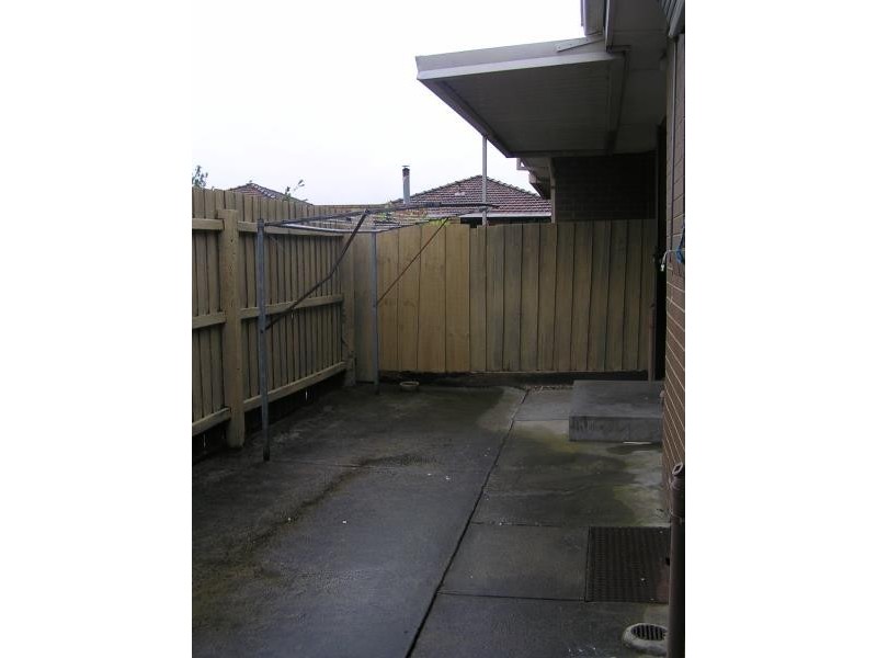 1/220 Boundary Rd, Pascoe Vale VIC 3044