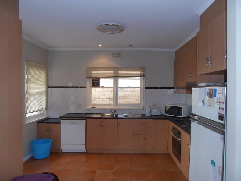 19 Woodland St, Essendon VIC 3040