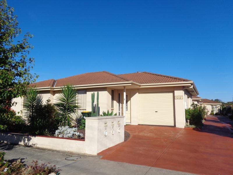 2/17 Bristol Road, Pascoe Vale VIC 3044