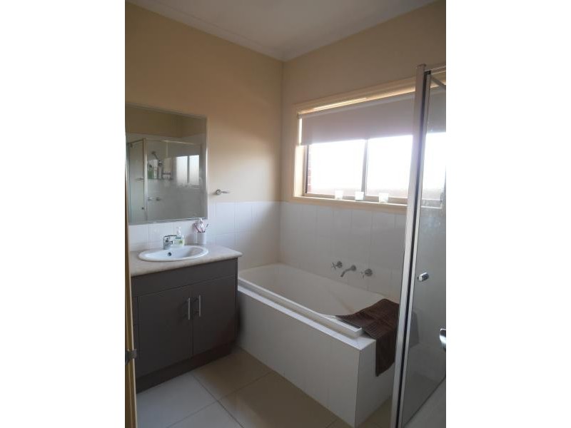 7/3-7 Nerissa Grove, Oak Park VIC 3046