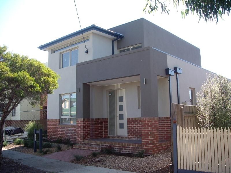 8 Francis Street, Hadfield VIC 3046