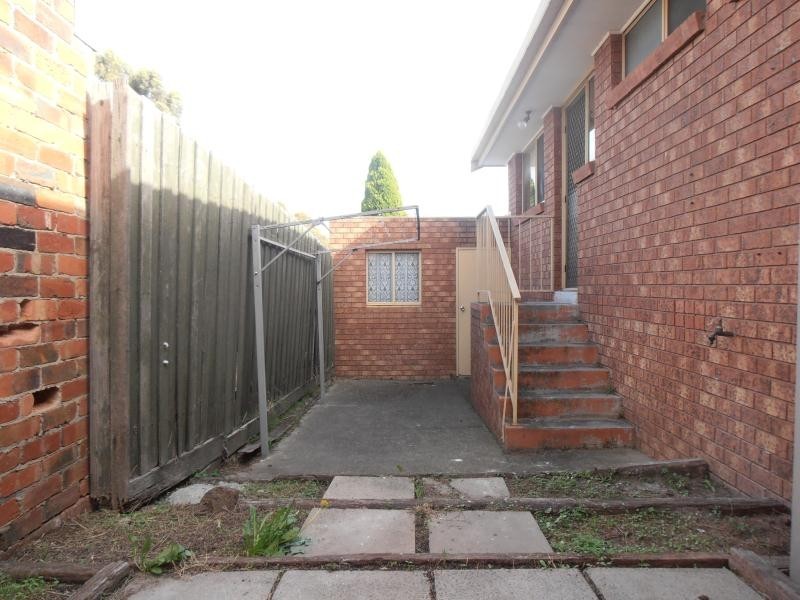 2/168 Waterloo Street, Oak Park VIC 3046