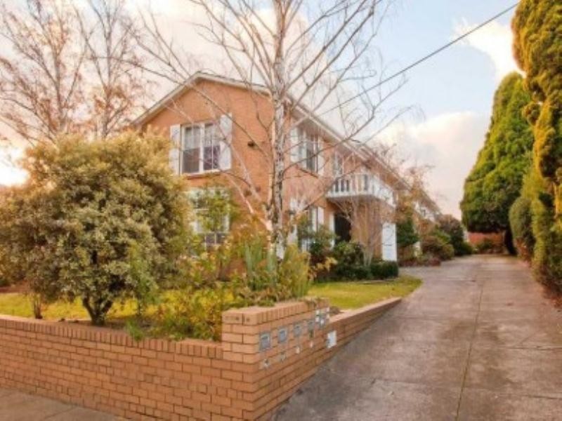 3/242 Woodland Street, Strathmore VIC 3041