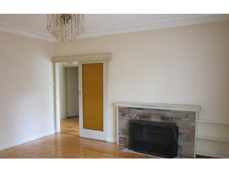 46 Wallace Crescent, Strathmore VIC 3041