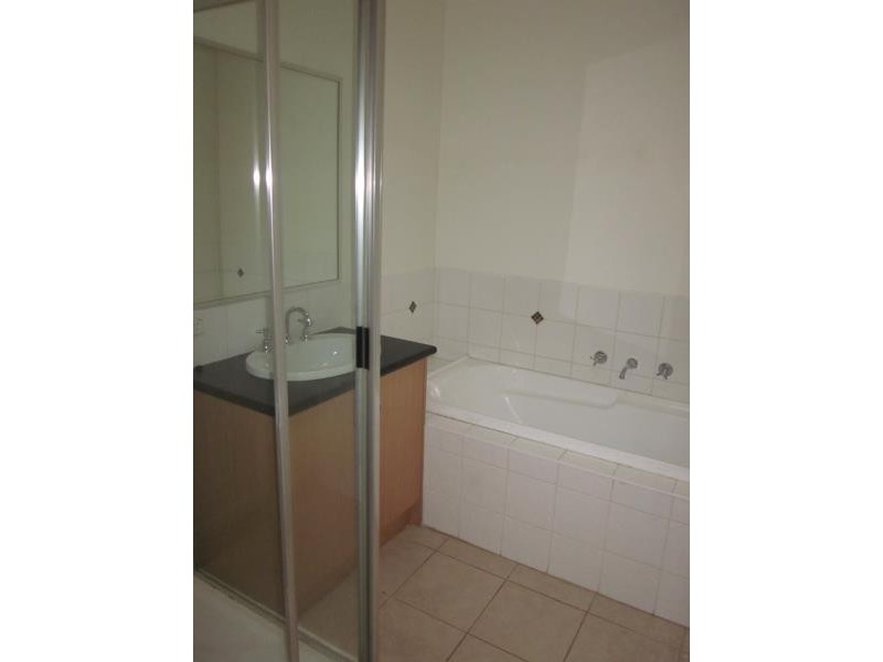 2/20 Broadmeadows Road, Tullamarine VIC 3043