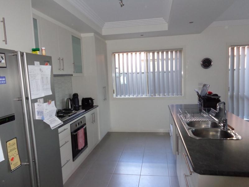 18 Wisteria Avenue, Craigieburn VIC 3064