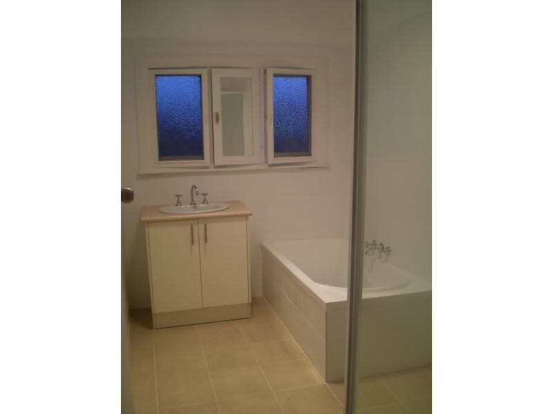 327 Gaffney Street, Pascoe Vale VIC 3044