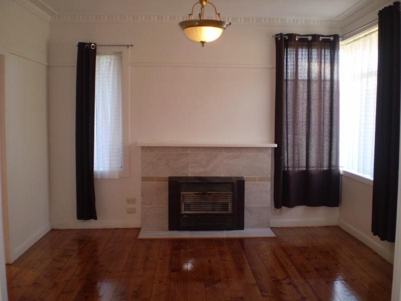 327 Gaffney Street, Pascoe Vale VIC 3044