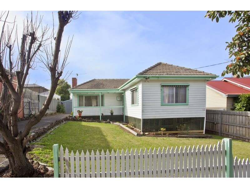 2 George Street, Niddrie VIC 3042