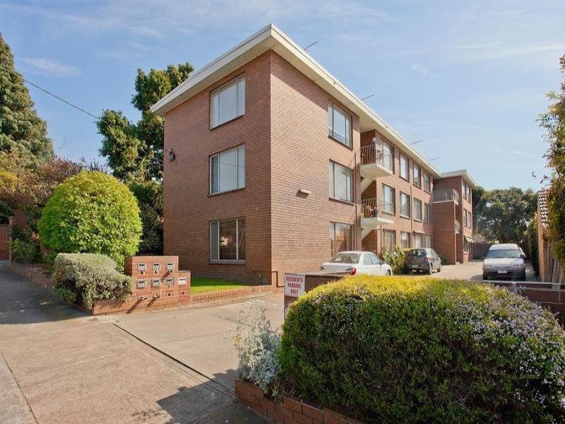 2/246 Buckley St, Essendon VIC 3040