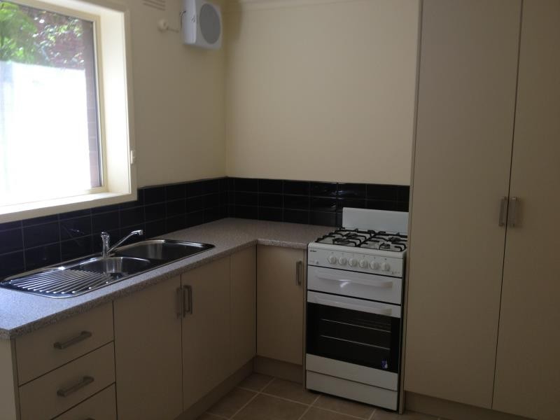 2/246 Buckley St, Essendon VIC 3040