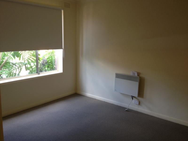 2/246 Buckley St, Essendon VIC 3040