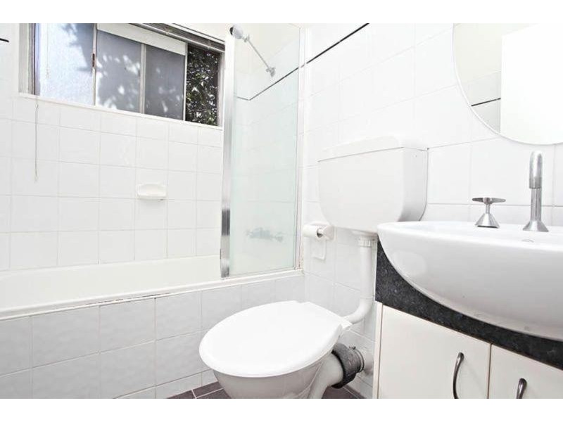 15/13 Hopetoun Avenue, Brunswick West VIC 3055