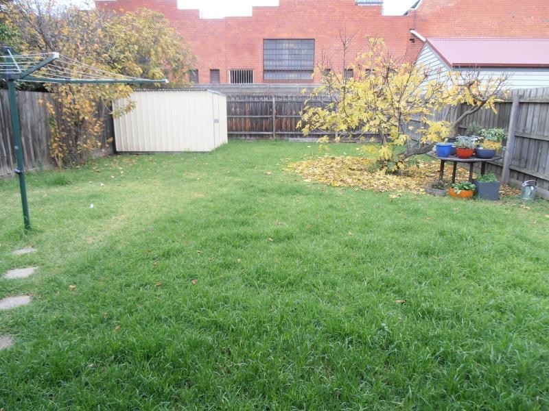 5 Ovens Street, Moonee Ponds VIC 3039