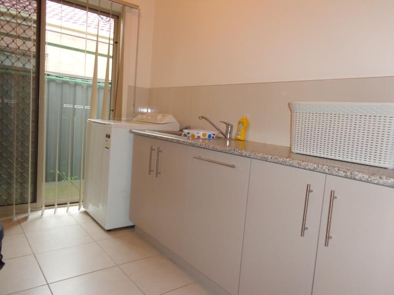 16 Wisteria Avenue, Craigieburn VIC 3064