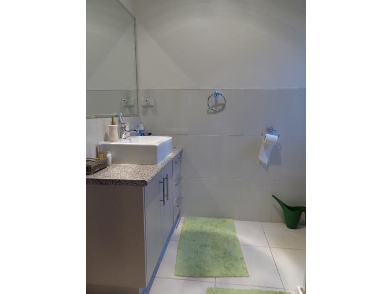 16 Wisteria Avenue, Craigieburn VIC 3064