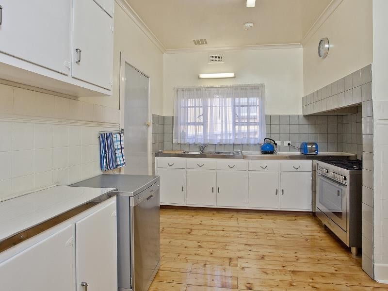 50 Bournian Avenue, Strathmore VIC 3041