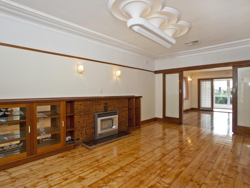 50 Bournian Avenue, Strathmore VIC 3041