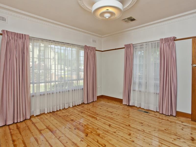 50 Bournian Avenue, Strathmore VIC 3041