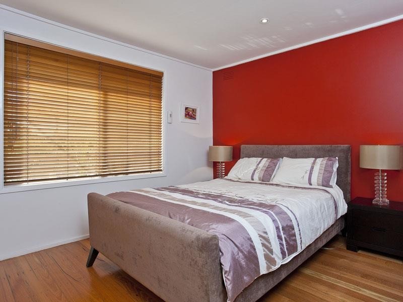 7 Woolart Street, Strathmore VIC 3041