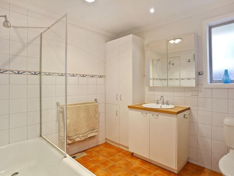 7 Woolart Street, Strathmore VIC 3041