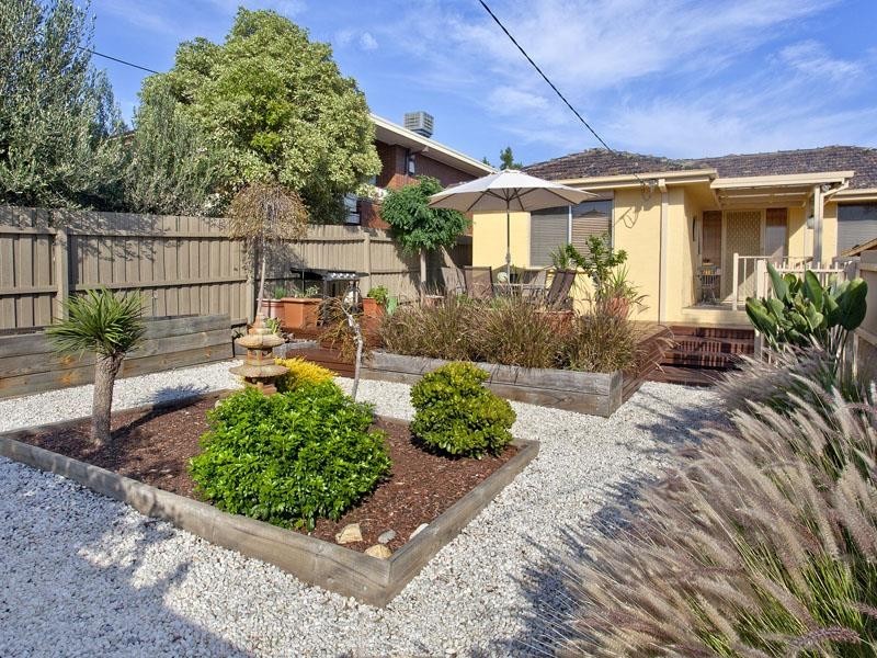 7 Woolart Street, Strathmore VIC 3041