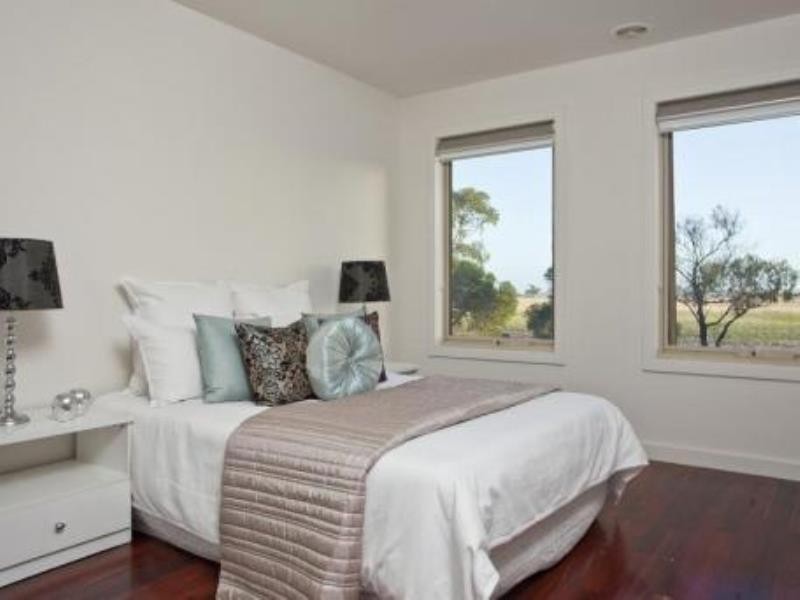 1/132 Lebanon Street, Strathmore VIC 3041