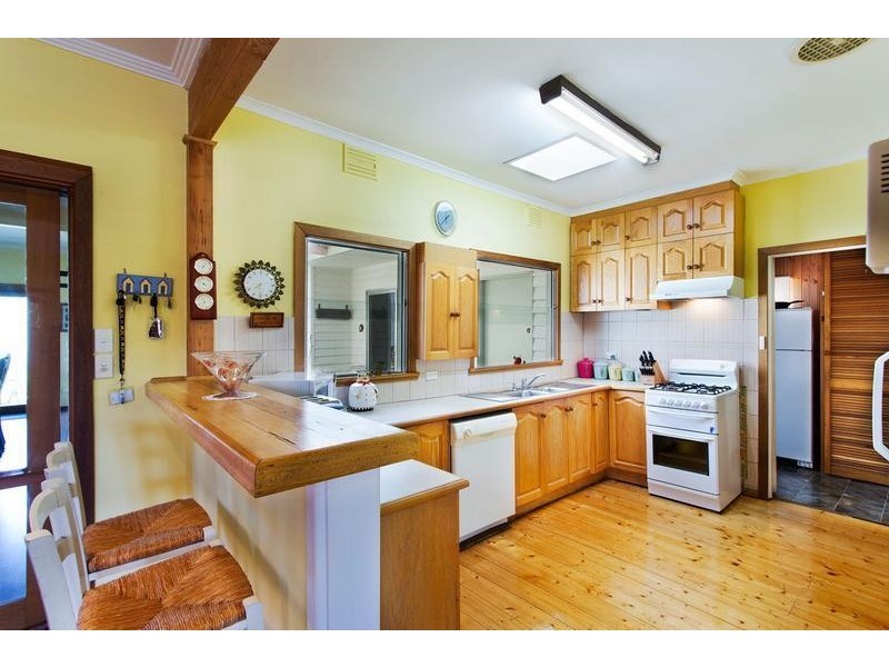 49 Mascoma Street, Strathmore VIC 3041